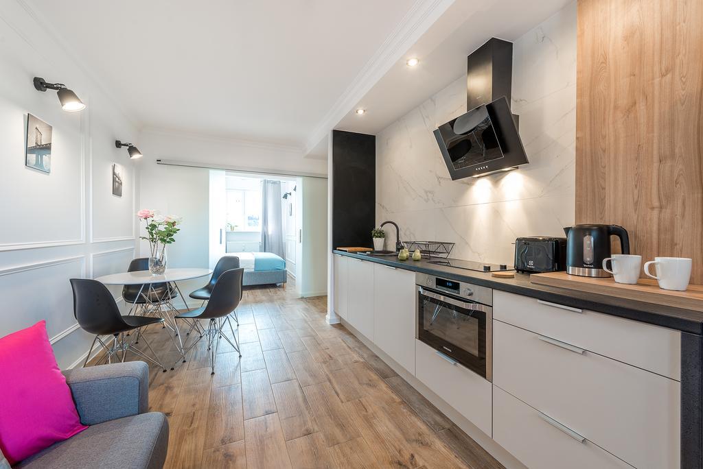 Poznanska P&O Apartments Варшава Экстерьер фото